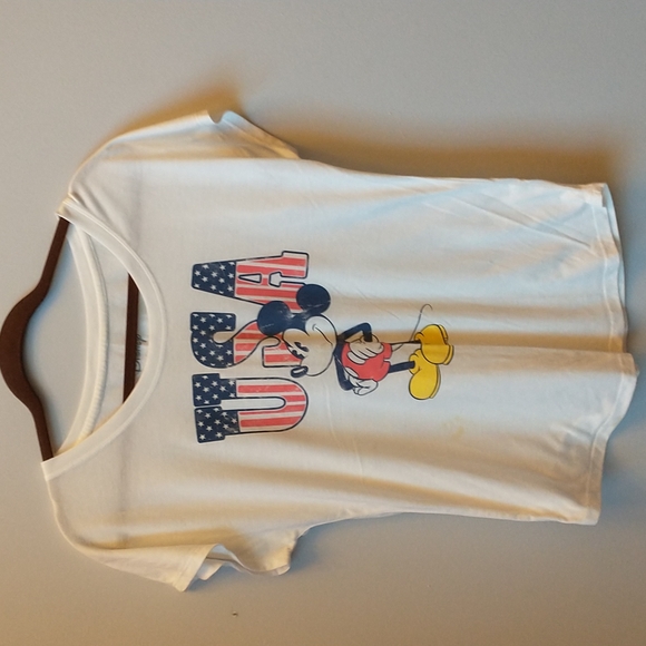 Disney Tops - Disney USA Tee ❤️🇺🇲 Ladies Small